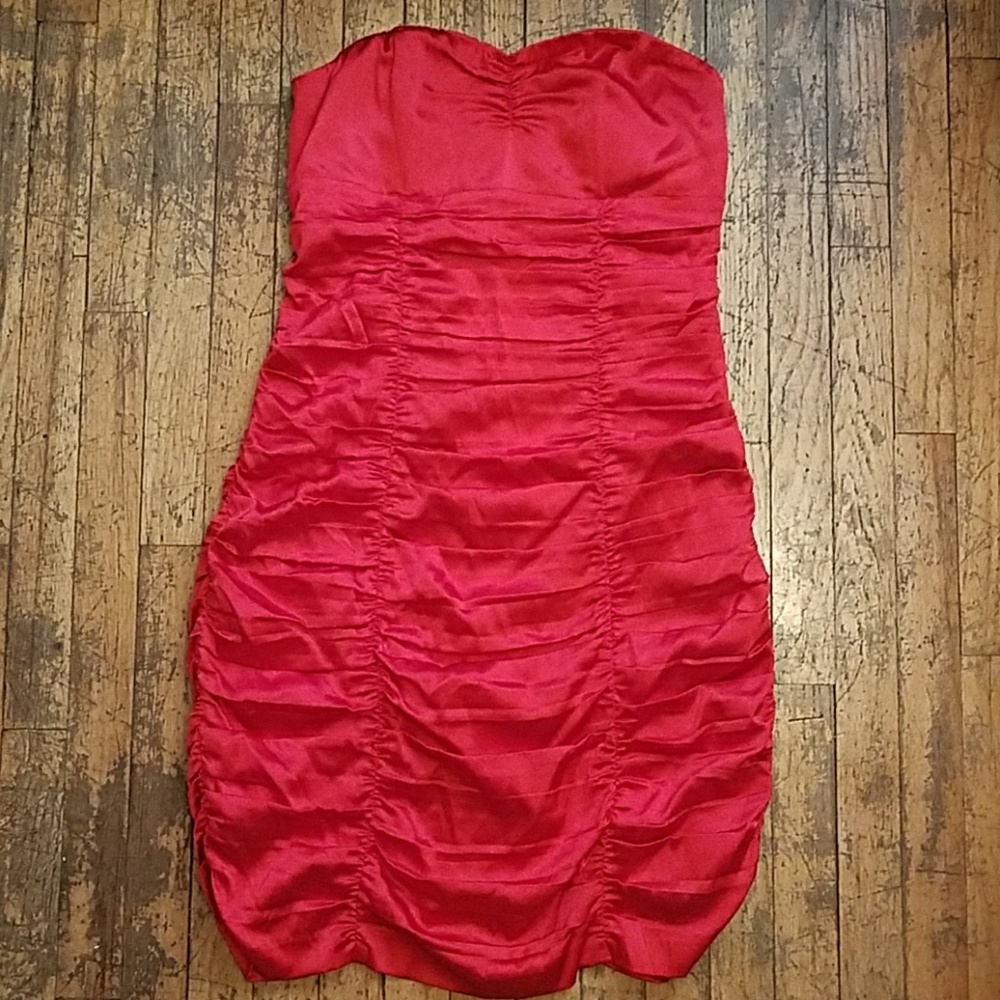 Express SILK red rouched dress